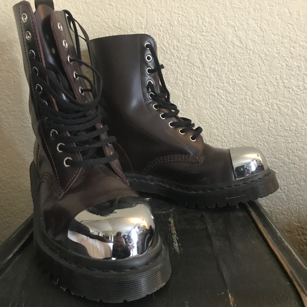 10 hole exposed steel toe doc martens